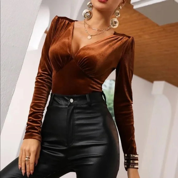 Navy blue v neck velvet top - Picture 9 of 15